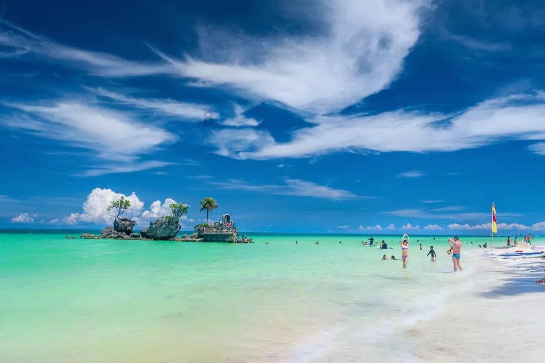 如何看待翻斗小镇蹦床公园的前景？游戏画面